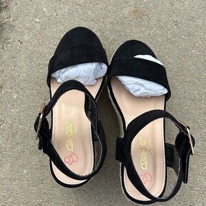 DbDk Fashion black heels